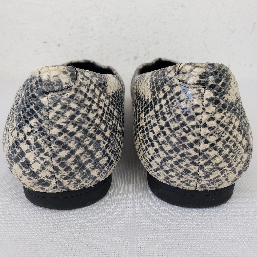 Vionic Caballo Snake Print Leather Pointed Shoes - image 5